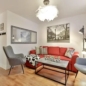100 Meters To Metro - Montcalm Apartment